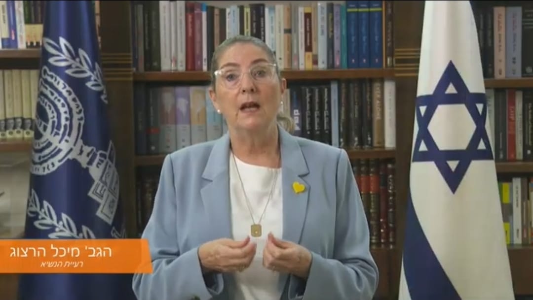 1d7cf1c7-1ad7-40c0-8678-ad9cc2b0131b