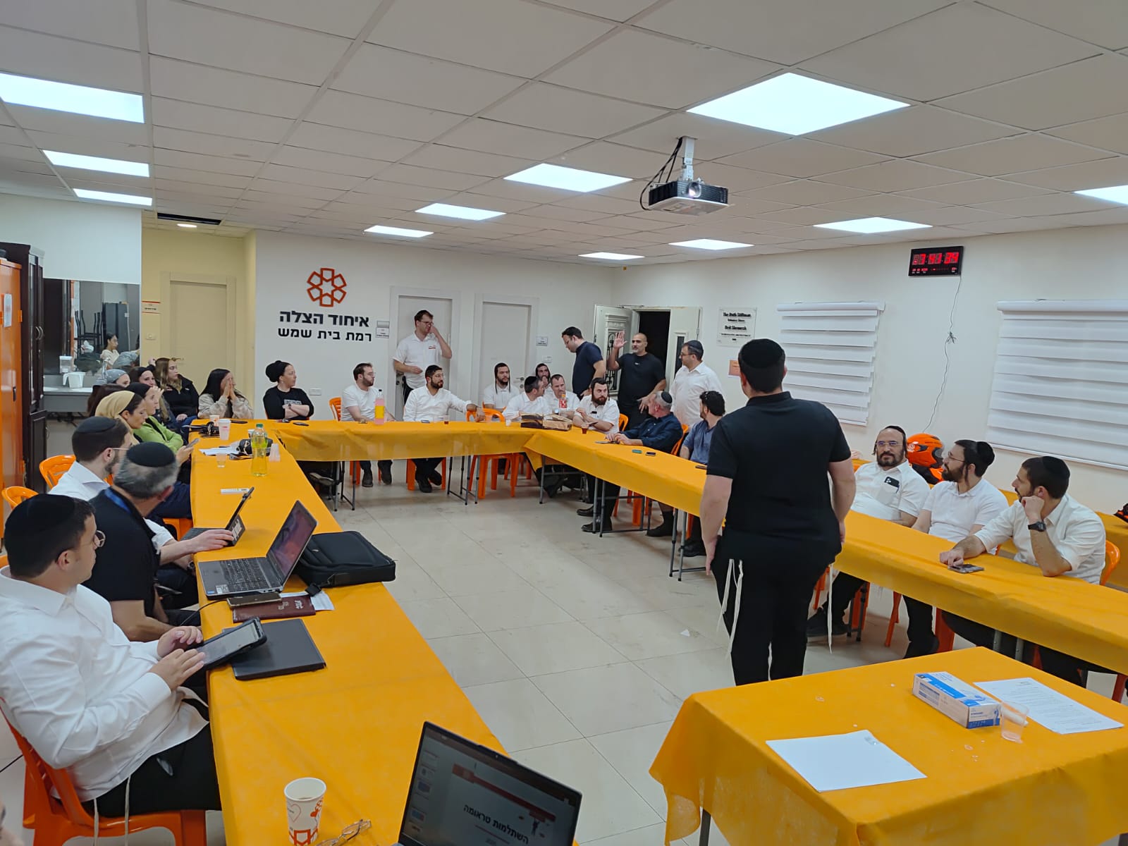 4ec41b0b-43b9-4aa6-8968-0d0486e70590