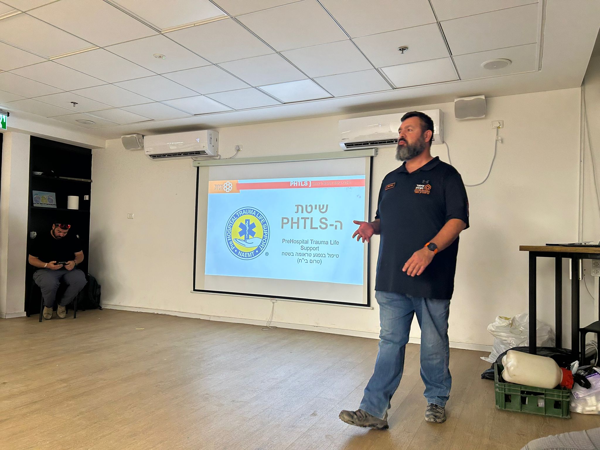 739e91a2-b4d9-469b-a8c7-351ad92118c8