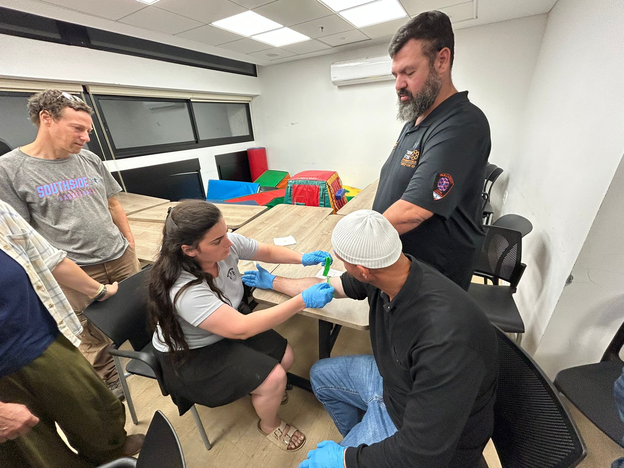 ad1fb778-ed23-493c-8839-940bbcbc154b