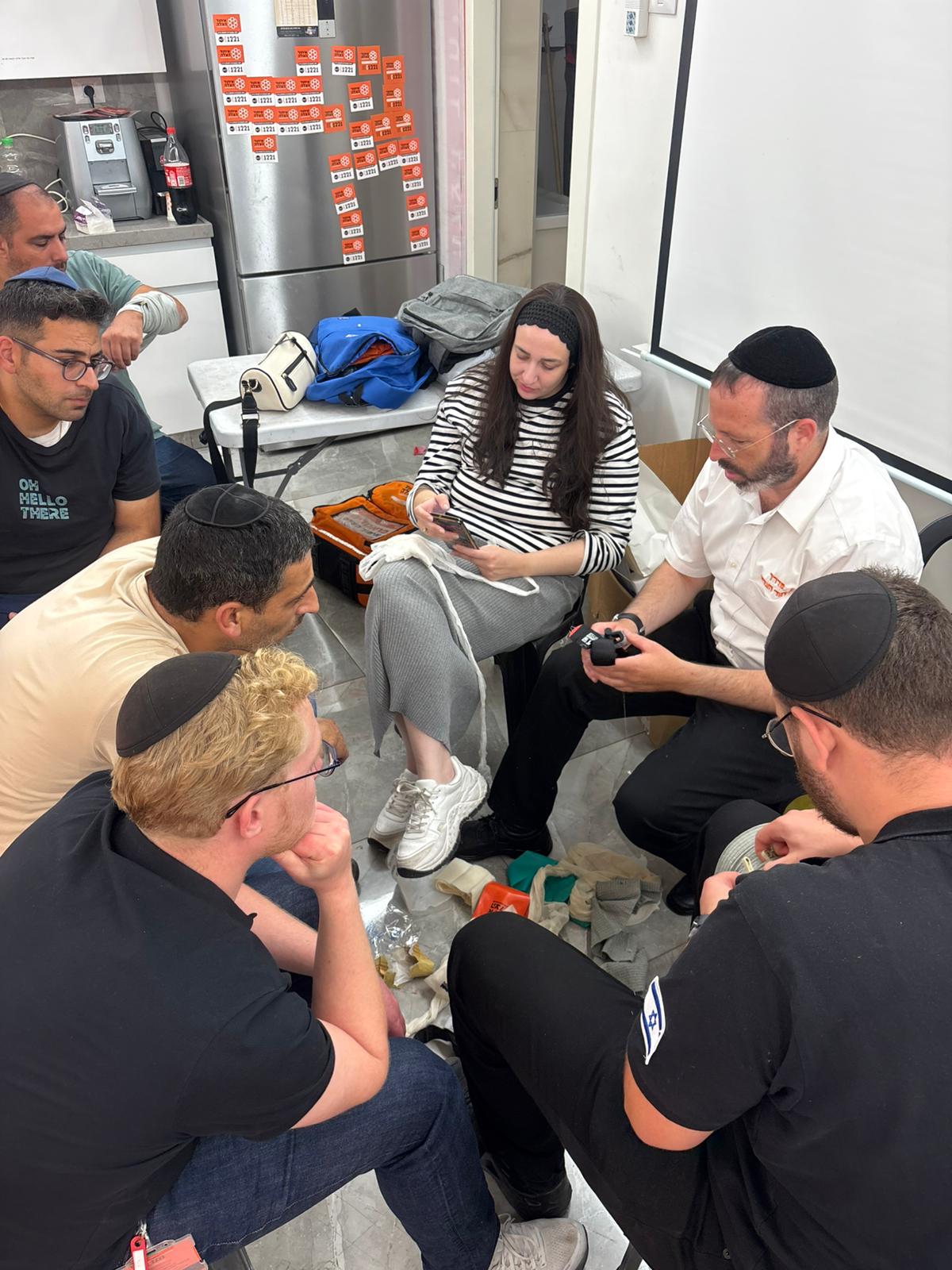 e6e77728-1be3-4149-ae1d-408751afd10b