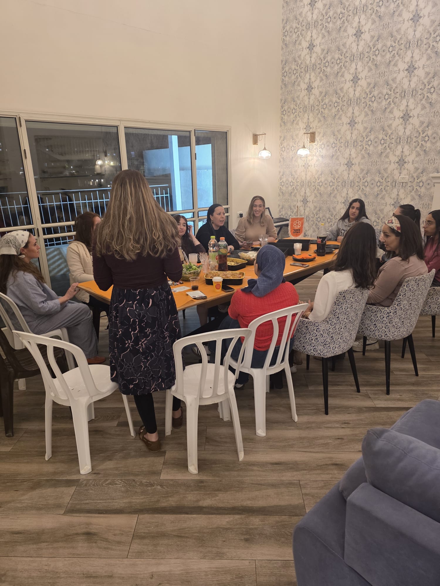 1aaeab49-9638-456a-8418-e53adfedd923