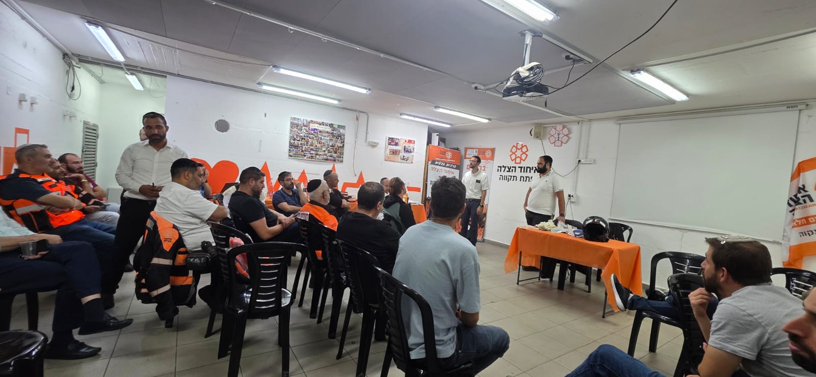 37f7b185-400e-465b-ae1a-543aaadea628