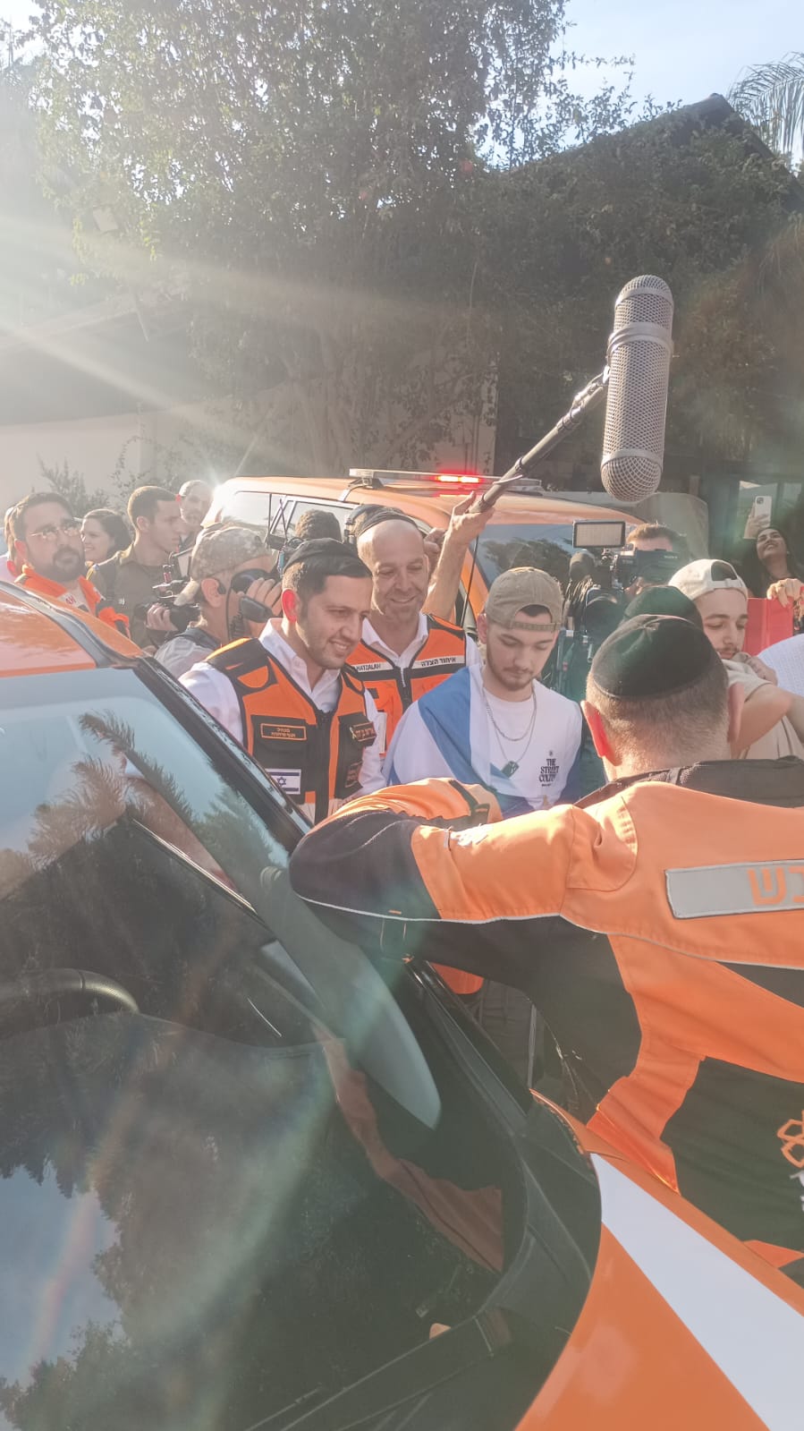 4a57a4a1-70b3-40c1-a720-0b7051eee8b7