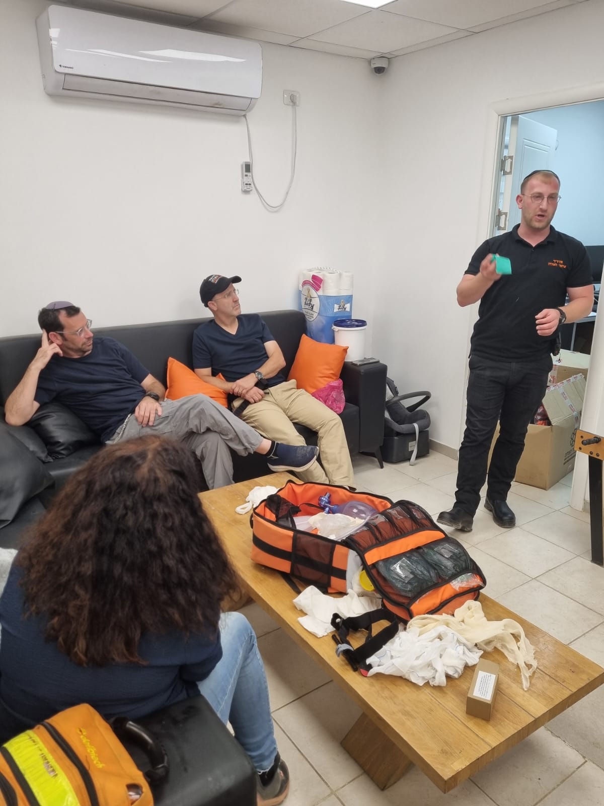 65ff575b-c593-4fa0-98c8-2c6177880cc9