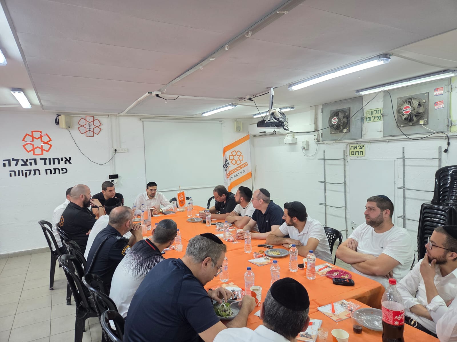 ad10c8a2-dfdd-410e-abf7-828a5cbd1d98