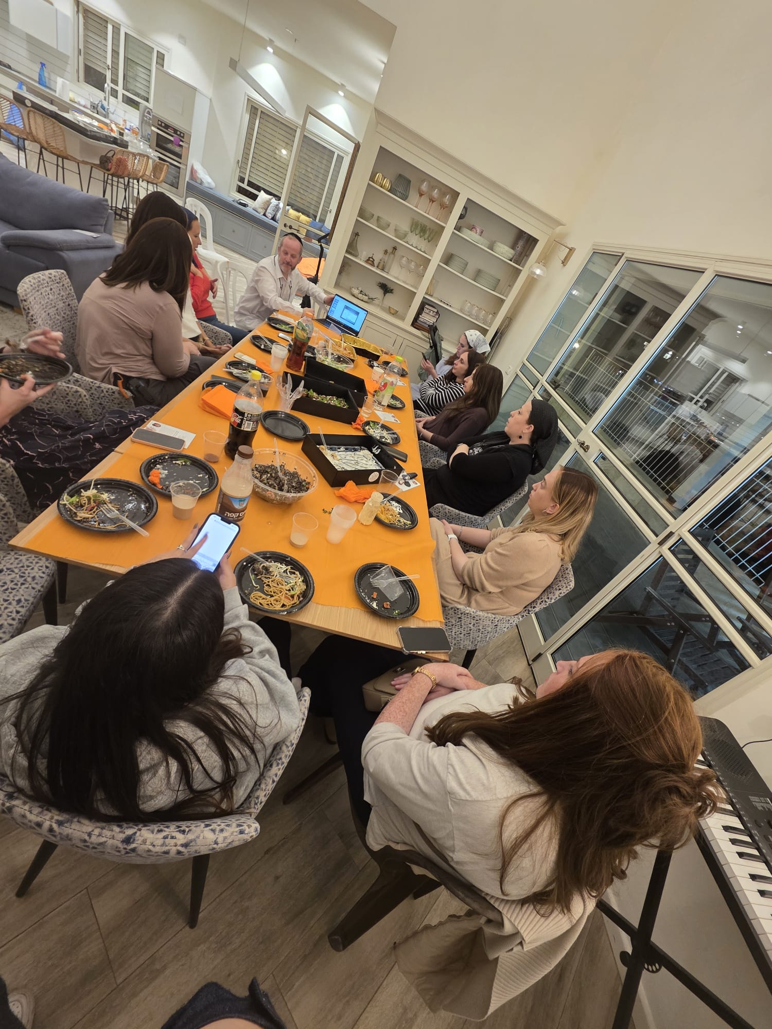 fe3e1fe1-8fcf-4f55-9c09-2a65d0032bd4